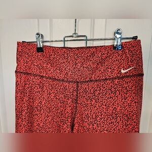 Nike Dri Fit red Crackle Patterned Cropped Leggings Women's Size MED